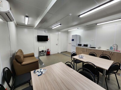 Сборка металлических стеллажей в магазинах и складах СТРОЙСЕРВИС