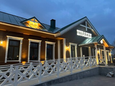 В СТРОЙСЕРВИС выполнены электро-монтажные работы по подсветке фасада